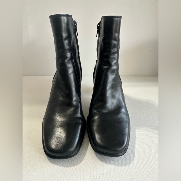 Antonio Melani Heels Black Leather Booties 3” Heel Y2K Chunky Square Toe - Picture 6 of 12